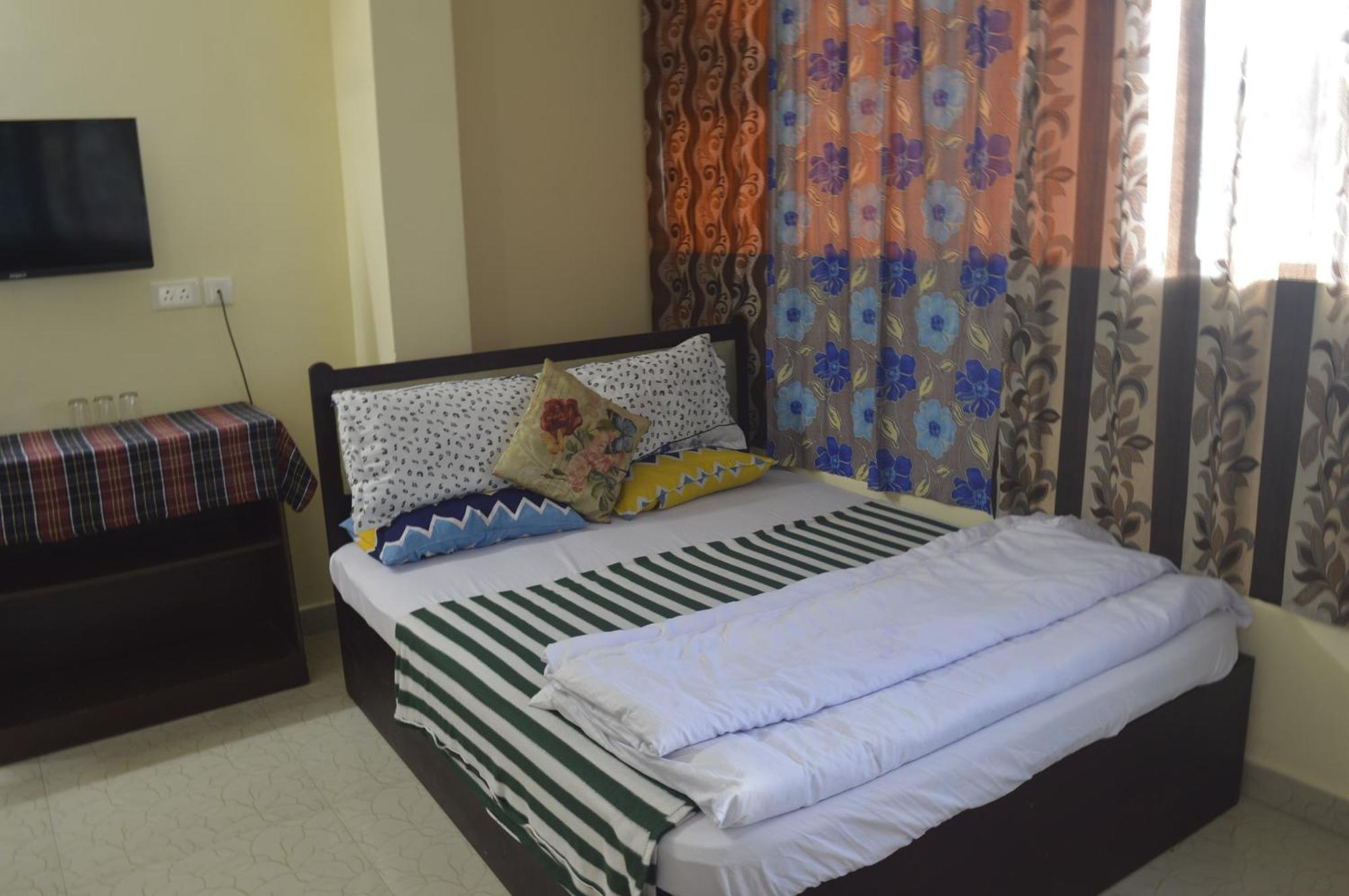 Green Castle Residency Nedumkandam Exterior photo
